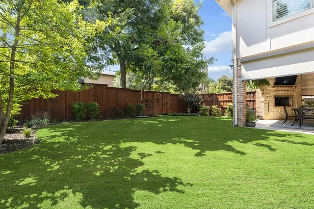 $1,369,000 | 6218 Lakeshore Drive, Dallas, TX 75214