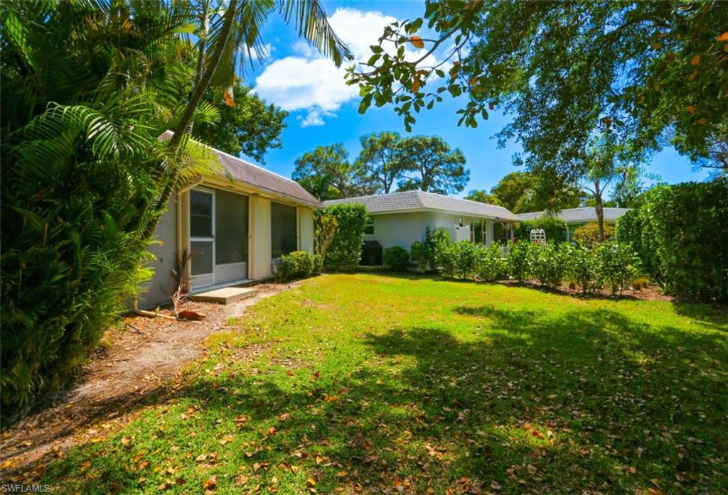 225 Georgetown Boulevard Naples, FL 34112 - Photo 10 of 37 View of yard