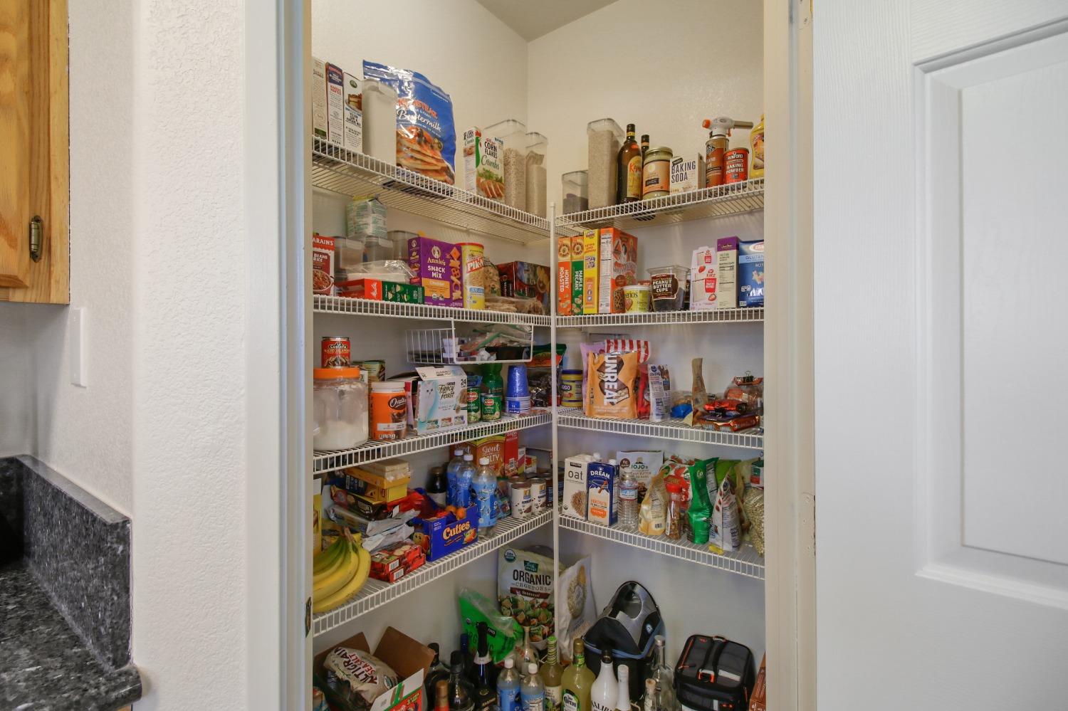 11568 Pyrites Court Gold River, CA 95670 - Photo 18 of 60