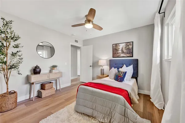 $1,149,900 | 709 East Meadowbrook Avenue, Orange, CA 92865