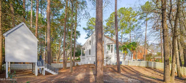 $477,000 | 1990 Petit Bois Street North, Jackson, MS 39216