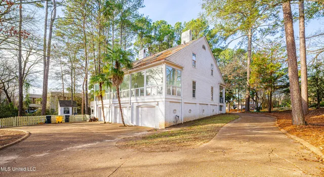 $477,000 | 1990 Petit Bois Street North, Jackson, MS 39216