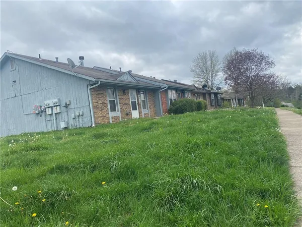 $165,000 | 8213 Northwest Mace Road, Kansas City, MO 64152
