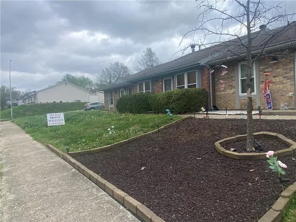 $165,000 | 8213 Northwest Mace Road, Kansas City, MO 64152