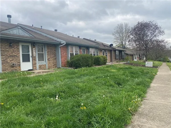 $165,000 | 8213 Northwest Mace Road, Kansas City, MO 64152