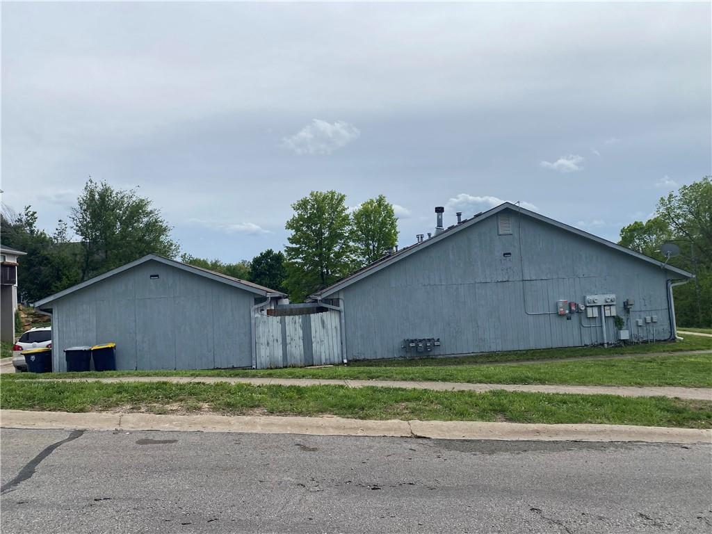 8213 Northwest Mace Road Kansas City, MO 64152 - Photo 9 of 9
