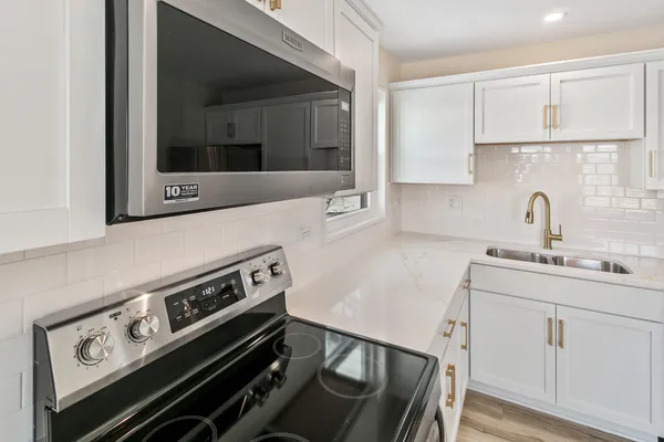 $239,700 | 109 Wilson Street, Park Forest, IL 60466