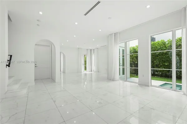 $12,999 | 315 Santander Avenue, Unit 311, Coral Gables, FL 33134