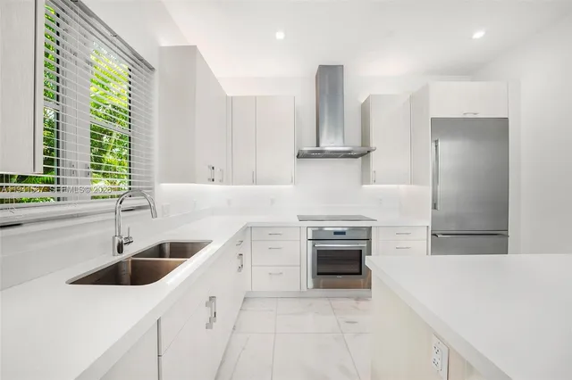 $15,000 | 315 Santander Avenue, Unit 311, Coral Gables, FL 33134