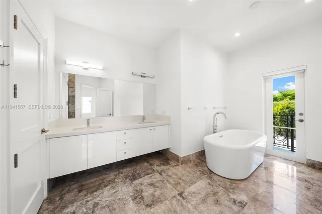 $15,000 | 315 Santander Avenue, Unit 311, Coral Gables, FL 33134