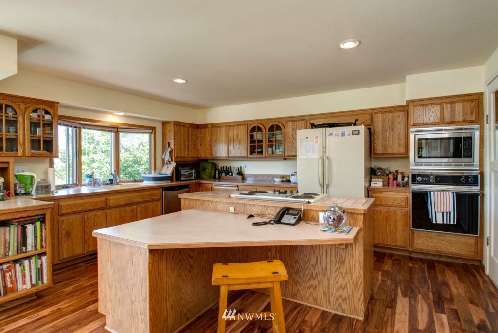 528 Briar Road Bellingham, WA 98225 - Photo 5 of 15