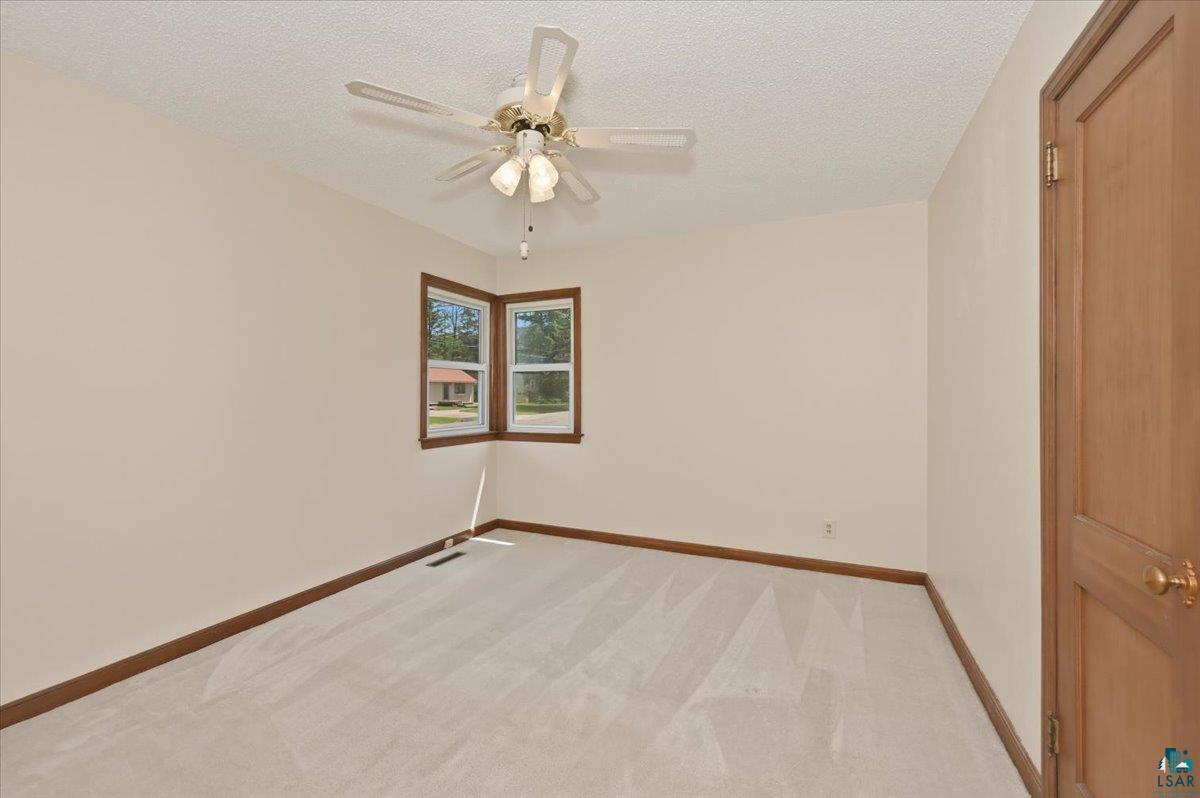 3021 Hutchinson Road Duluth, MN 55811 - Photo 7 of 19