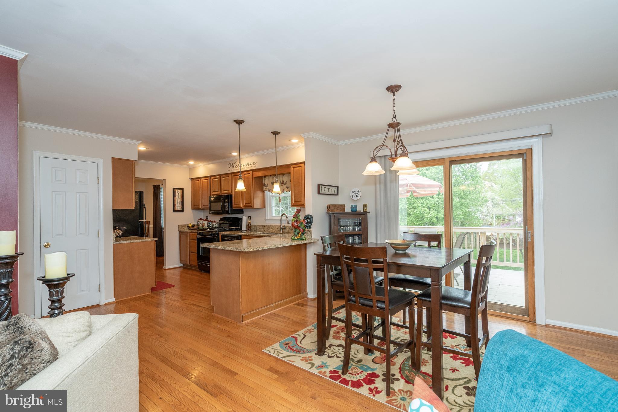 8818 Rachell Court Manassas, VA 20110 - Photo 8 of 37 Gallery Image 8