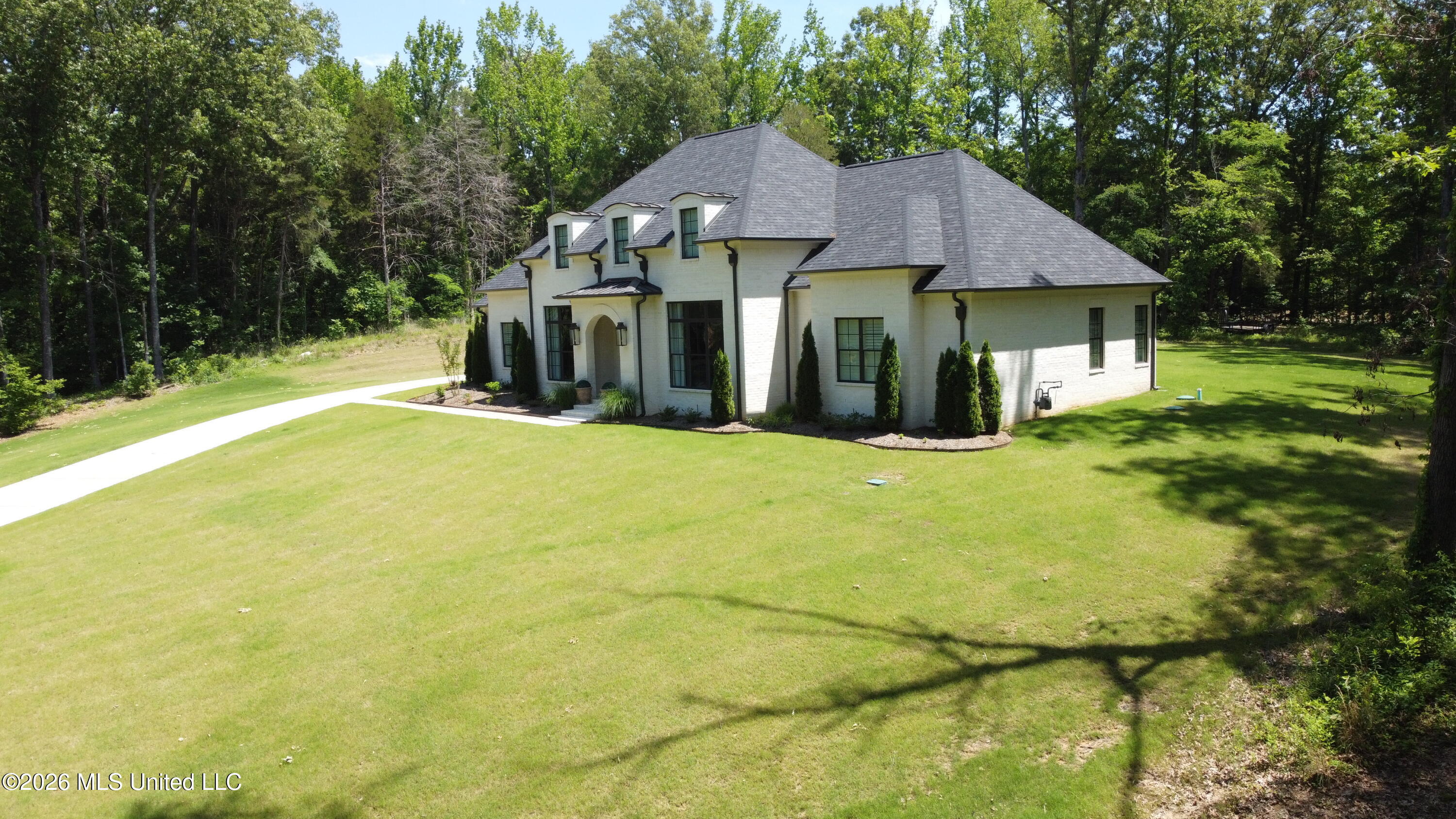 1178 Hickory Ridge Drive Hernando, MS 38632 - Photo 4 of 65 1178 Hickory Ridge Dr
