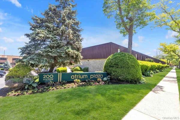 $445,000 | 200 Hilton Avenue, Unit 20, Hempstead, NY 11550
