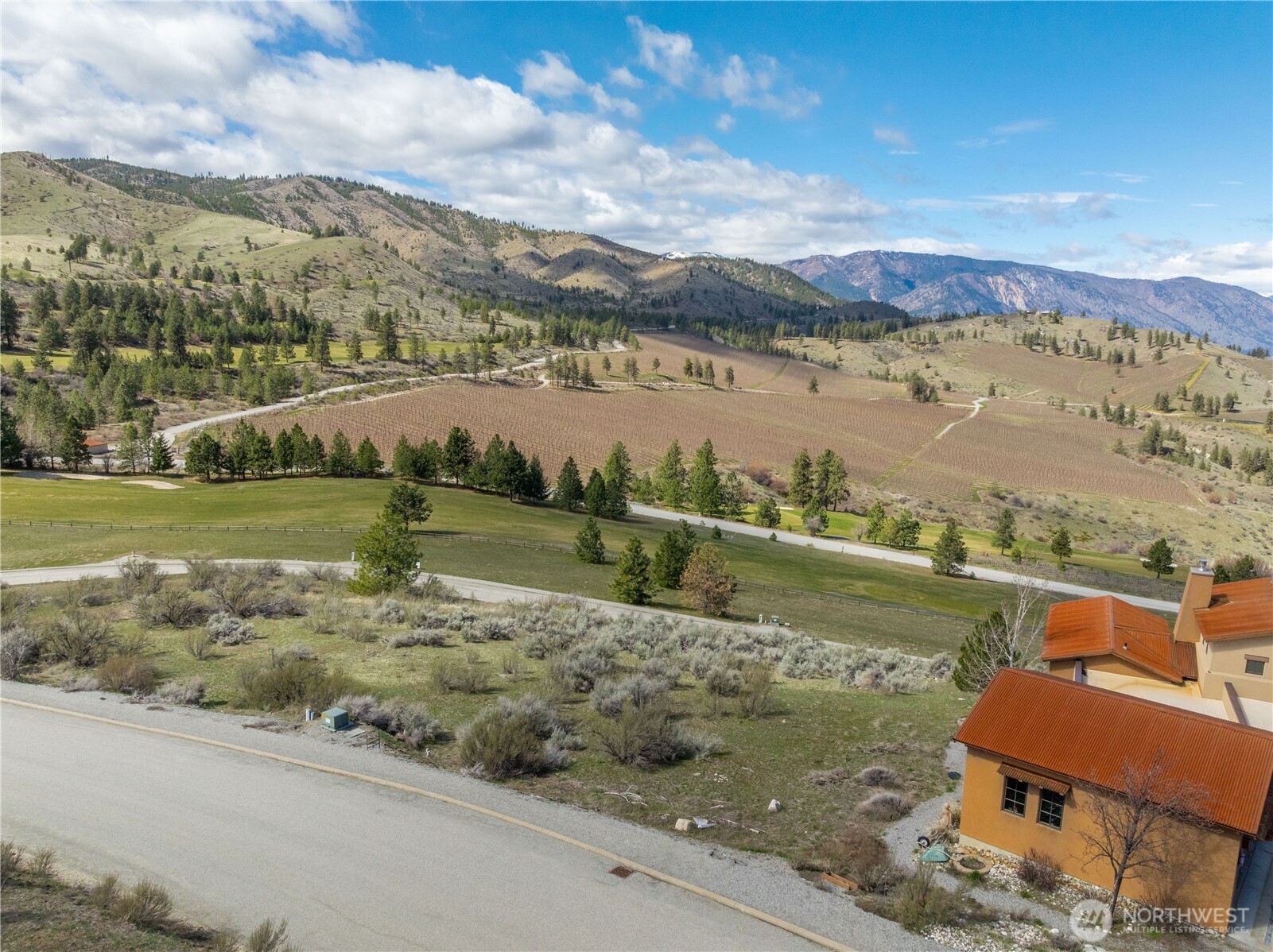 57 Sabio Way Chelan, WA 98816 - Photo 7 of 11