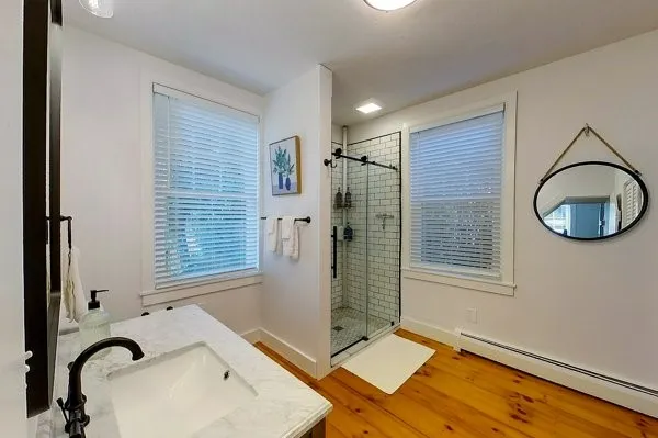 $2,500 | 5 Stewart Street, Newport, RI 02840