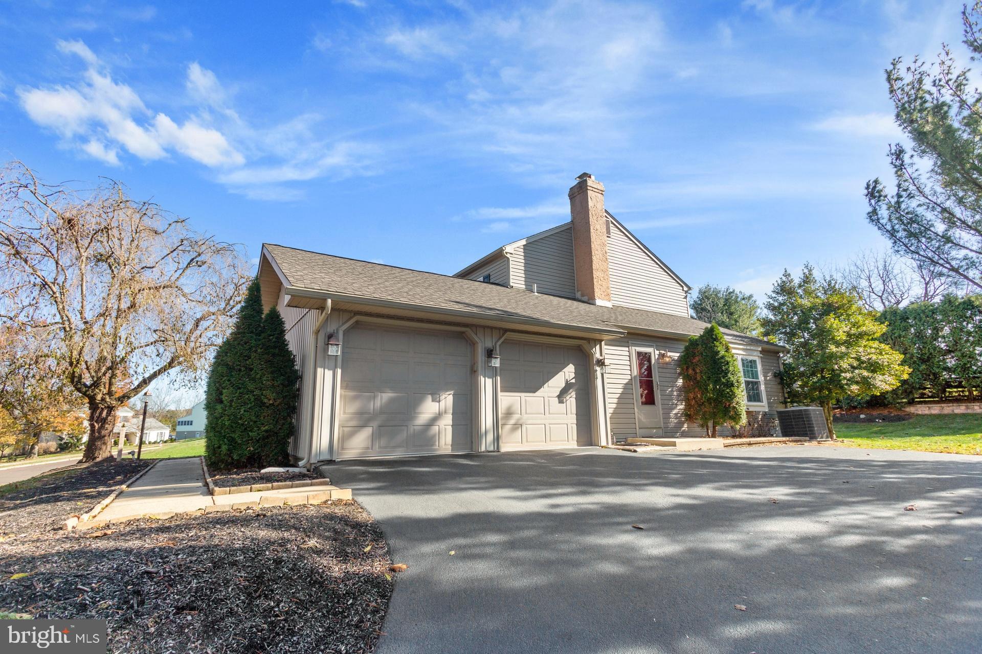 2037 Spring Valley Road Lansdale, PA 19446 - Photo 3 of 34 Gallery Image 3
