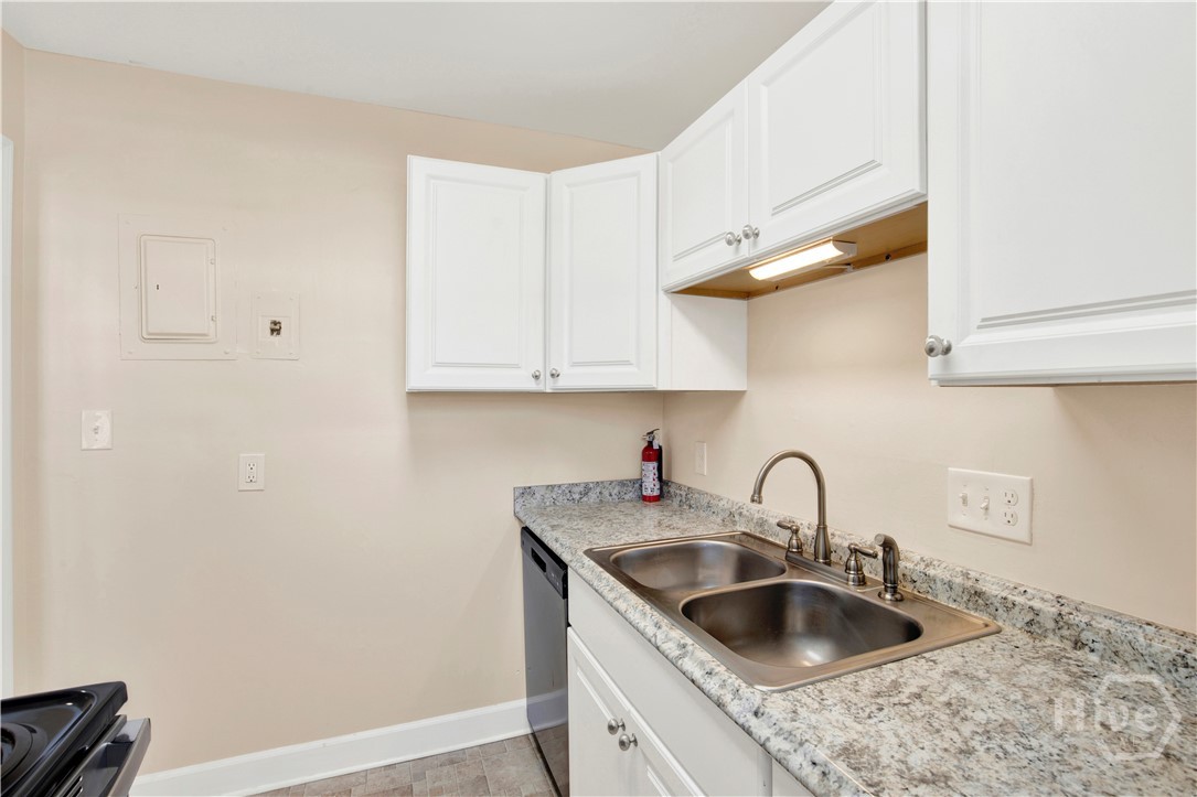 32 East Taylor Street, Unit 2 Savannah, GA 31401 - Photo 16 of 33