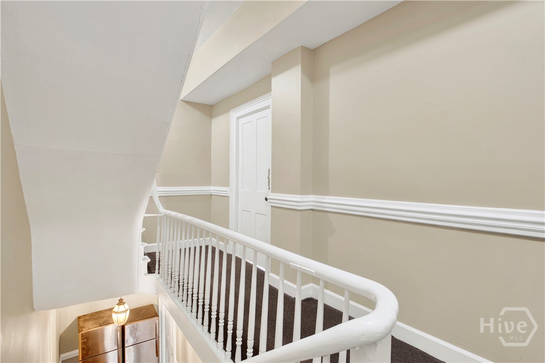 32 East Taylor Street, Unit 2 Savannah, GA 31401 - Photo 7 of 33