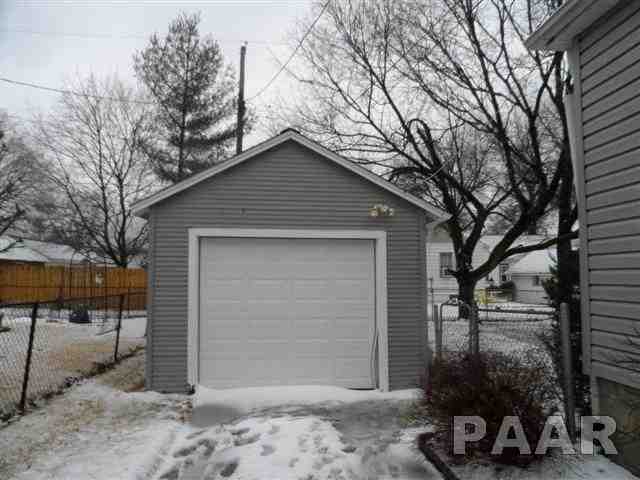 906 Chestnut Street Pekin, IL 61554 - Photo 13 of 14 Gallery Image 13