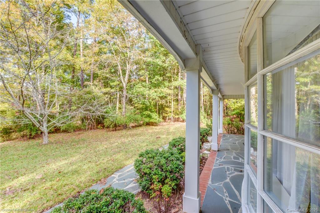 948 Pineview Lakes Road Chester, SC 29706 - Photo 2 of 40 Gallery Image 2