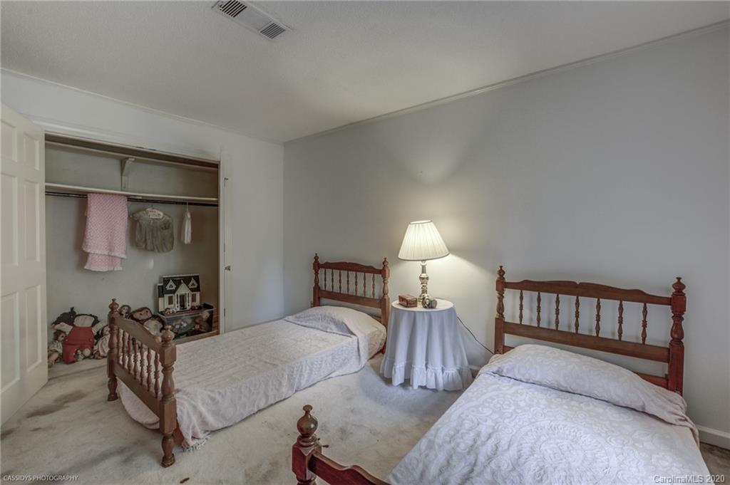 948 Pineview Lakes Road Chester, SC 29706 - Photo 32 of 40 Gallery Image 32