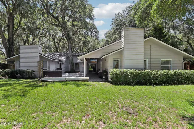 a picture of floor plan