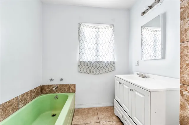 $850,000 | 2137 Tamy Lane, Santa Ana, CA 92706