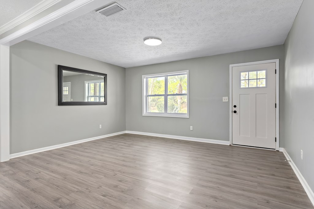 553 Iris Road Dothan, AL 36301 - Photo 10 of 38 Gallery Image 10