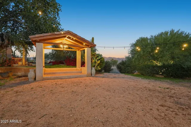 $2,095,000 | 17105 East Wildcat Drive, Rio Verde, AZ 85263