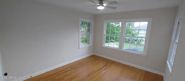 $2,400 | 2149 St Johns Avenue, Jacksonville, FL 32204