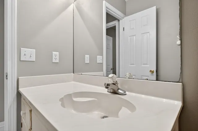 $449,900 | 3 Neptune Drive, Mary Esther, FL 32569