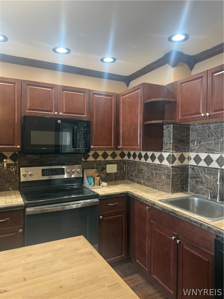 80 Delaware Road Tonawanda, NY 14217 - Photo 2 of 14