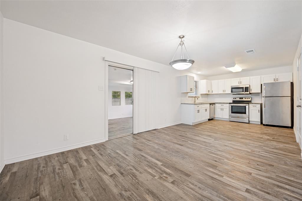 706 Goodyear Street Irving, TX 75062 - Photo 8 of 24