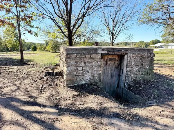 $199,500 | 8520 Southwest K Highway, Osceola, MO 64776