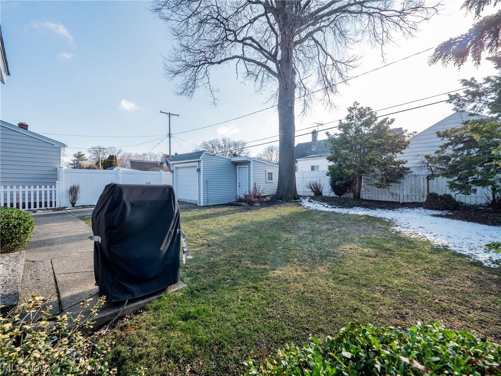 3461 Doris Road Cleveland, OH 44111 - Photo 25 of 26 Gallery Image 25