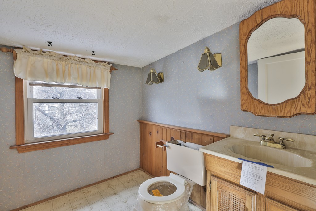 15 Stagehill Road Ipswich, MA 01938 - Photo 18 of 22