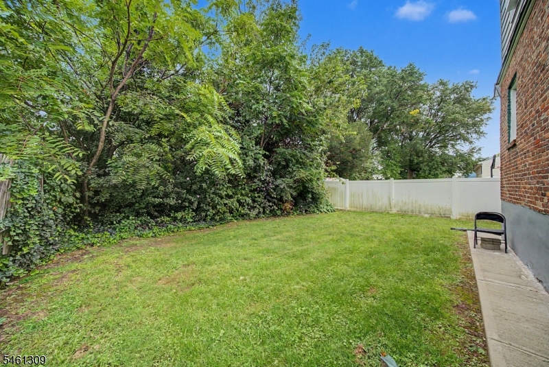1019 Rivington Street Roselle, NJ 07203 - Photo 3 of 28 Gallery Image 3