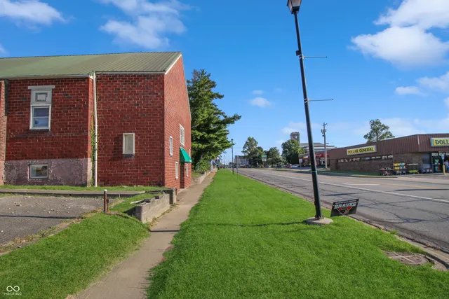 $175,000 | 220 South Main Street, Brownstown, IN 47220