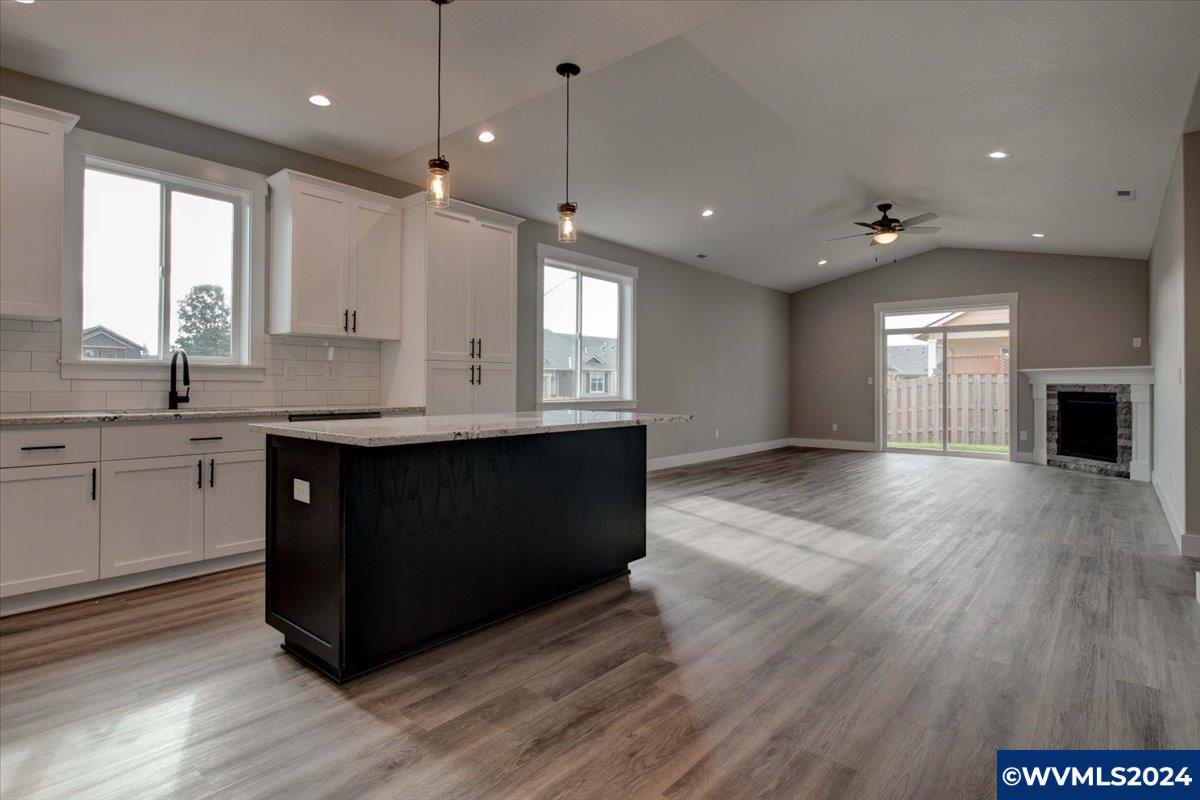 985 Sassafras Street Independence, OR 97351 - Photo 7 of 37 Gallery Image 7