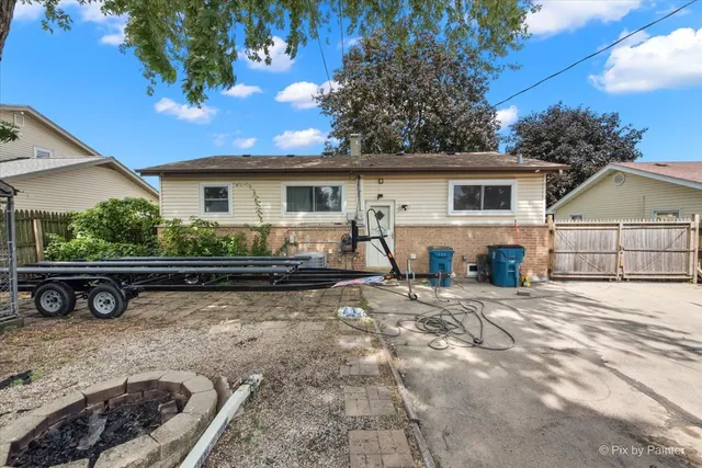 $365,000 | 539 Rose Avenue, Addison, IL 60101