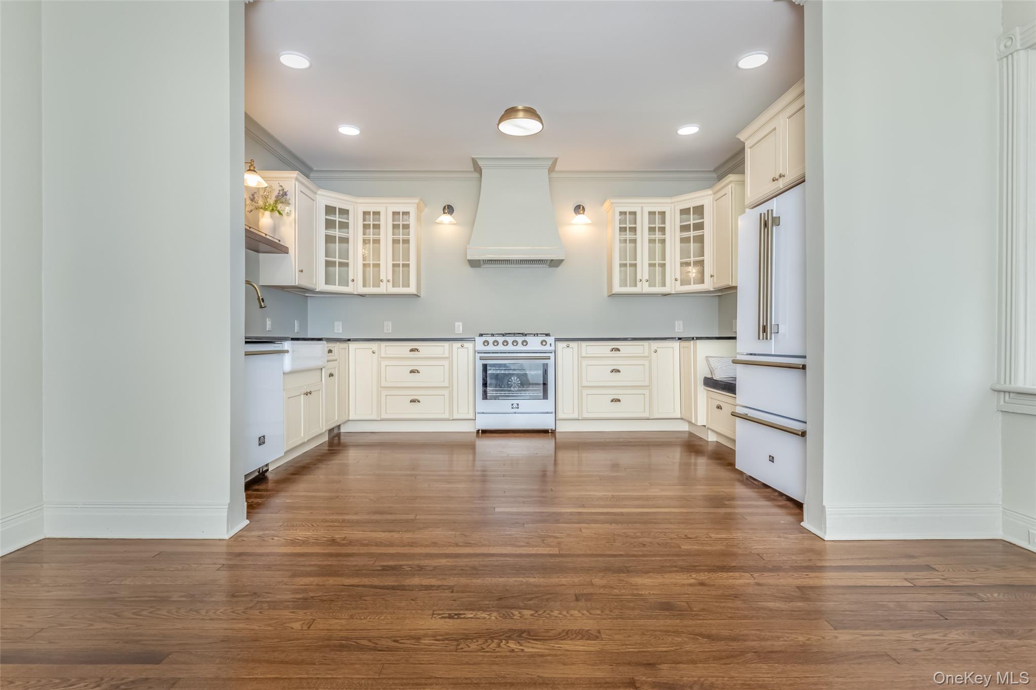 405 Vista Maria Road Cragsmoor, NY 12566 - Photo 12 of 35 a view of kitchen with wooden floor and electronic appliances