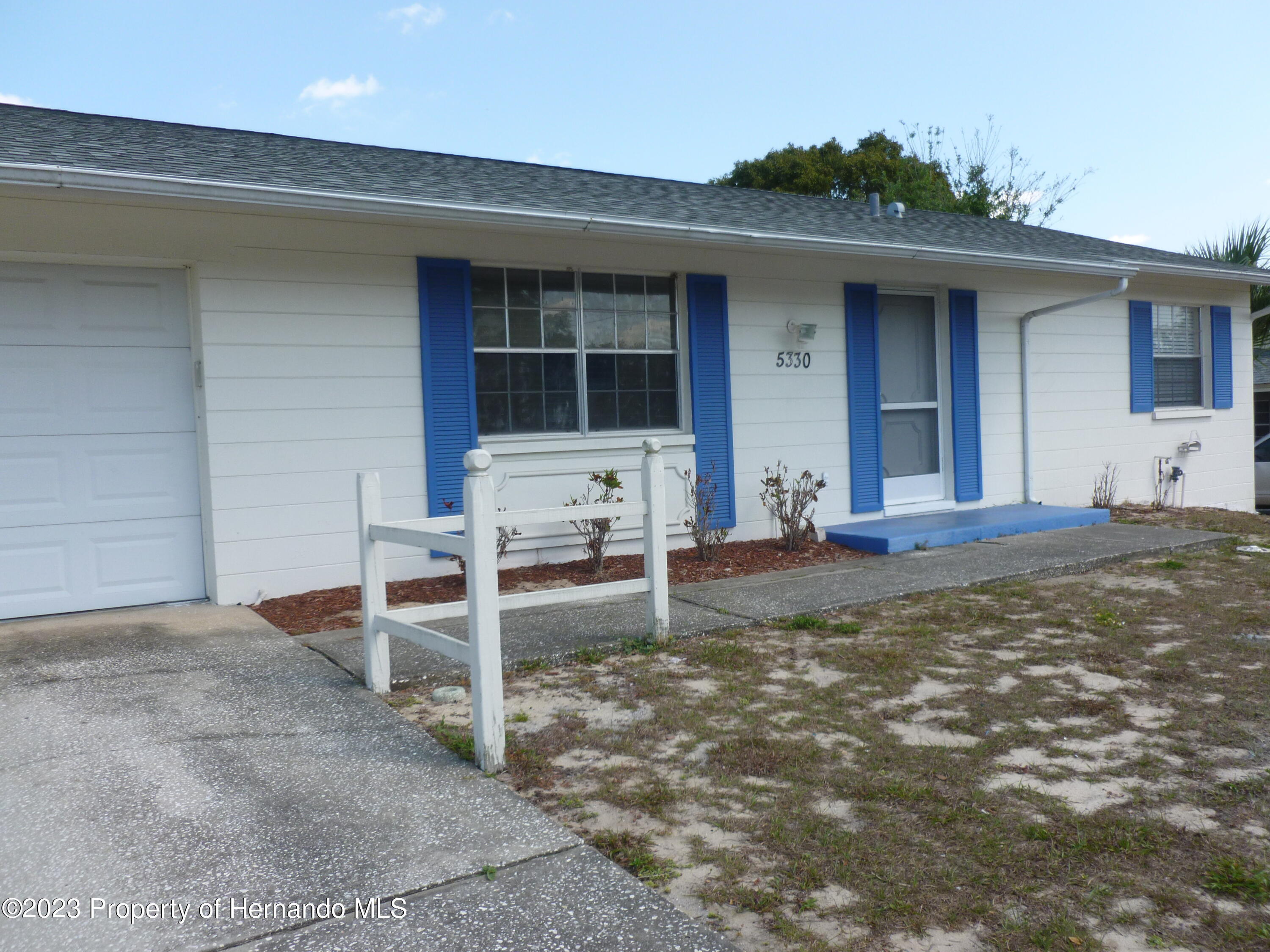 5330 Springwood Road Spring Hill, FL 34609 - Photo 4 of 20