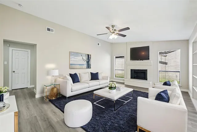 $255,000 | 6315 Dellfern Drive, Houston, TX 77035