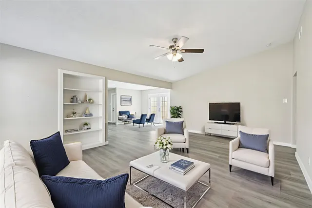 $255,000 | 6315 Dellfern Drive, Houston, TX 77035