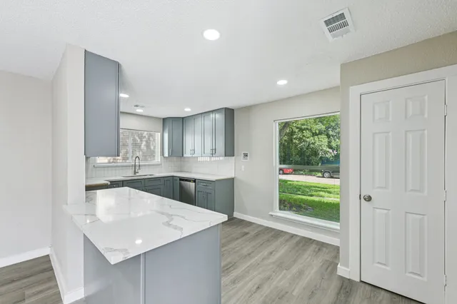 $255,000 | 6315 Dellfern Drive, Houston, TX 77035