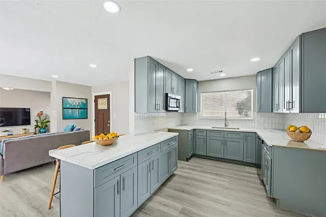 $255,000 | 6315 Dellfern Drive, Houston, TX 77035