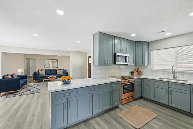 $255,000 | 6315 Dellfern Drive, Houston, TX 77035