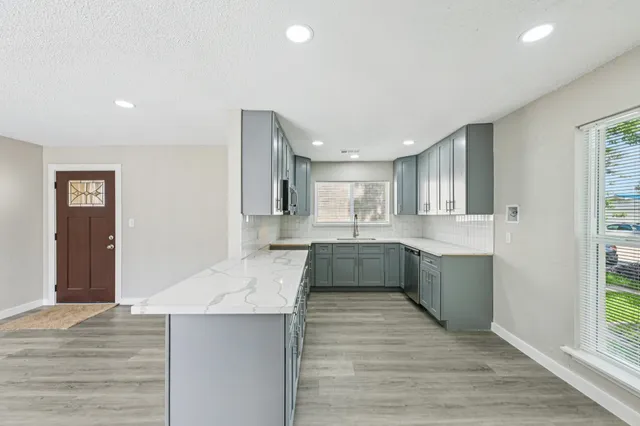 $255,000 | 6315 Dellfern Drive, Houston, TX 77035